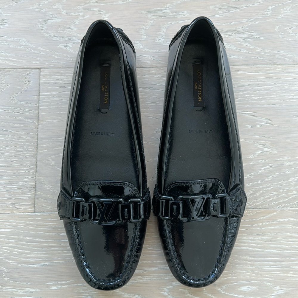 100% Authentic Louis Vuitton Patent Leather loafers size 36